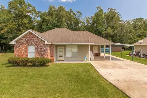 39113 Creek Dr, Ponchatoula, LA 70454