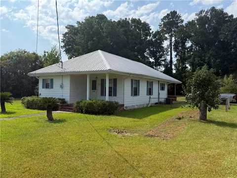213 W Pine St, Amite, LA 70422