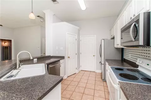 Kitchen - 70312 1st St, Covington, LA 70433 photo 3 of 4