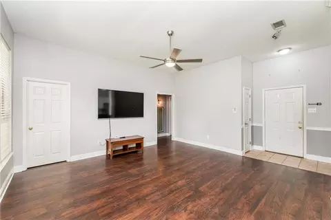 Living - 70312 1st St, Covington, LA 70433 photo 2 of 4