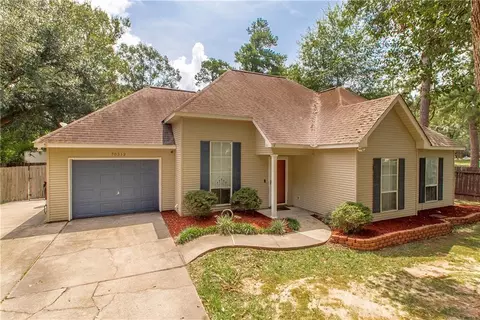 Exterior - 70312 1st St, Covington, LA 70433 photo 2 of 6