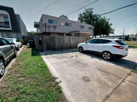 4401 Tabony St, Metairie, LA 70006