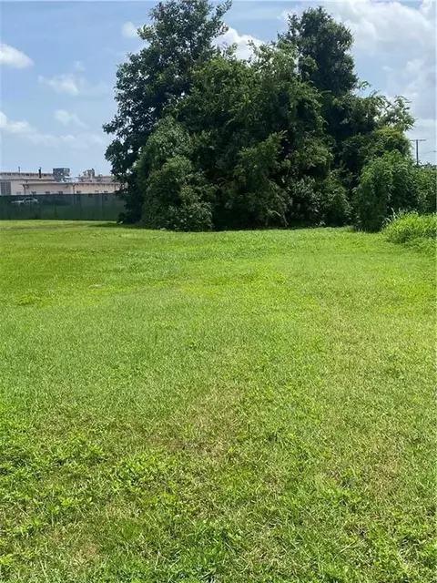 958 Oconnor St, Gretna, LA 70053