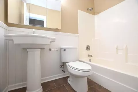 Bath - 345 Mapleleaf Cir, Slidell, LA 70458 photo 2 of 2