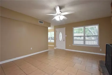 Living - 345 Mapleleaf Cir, Slidell, LA 70458 photo 3 of 4