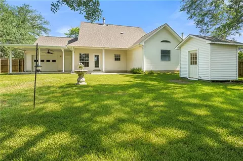 Exterior - 117 Amanda Dr, Slidell, LA 70458 photo 3 of 3