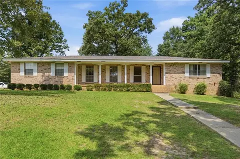 118 W Lakeside Dr, Hattiesburg, MS 39402