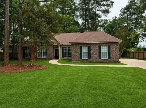 Exterior - 124 W Silver Maple Dr, Slidell, LA 70458 photo 2 of 4