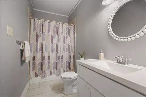 Bath - 124 W Silver Maple Dr, Slidell, LA 70458 photo 3 of 3