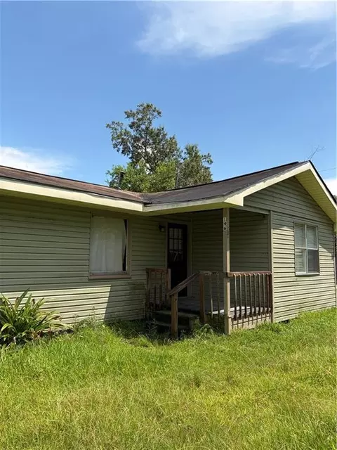 196 Velie St, Ponchatoula, LA 70454