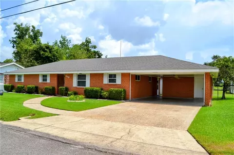 406 W Easy St, Destrehan, LA 70047