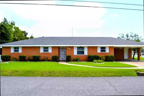 406 W Easy St, Destrehan, LA 70047