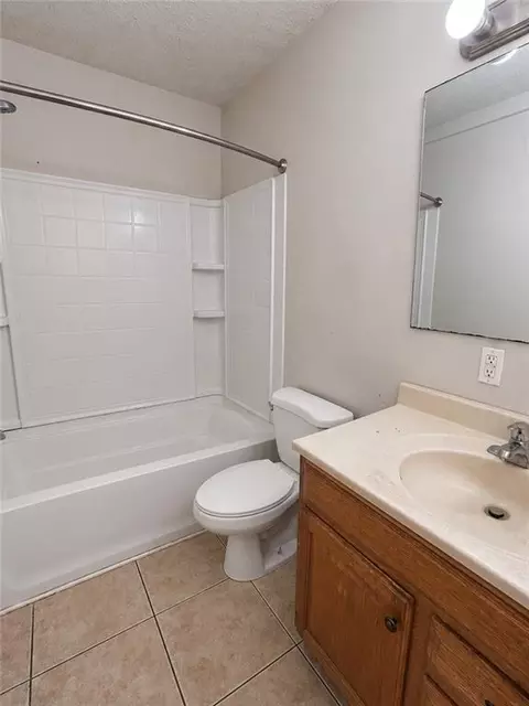Bath - 364 Hickory Dr, Slidell, LA 70458 photo 2 of 2