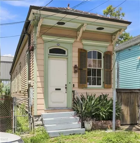 908 Montegut St, New Orleans, LA 70117