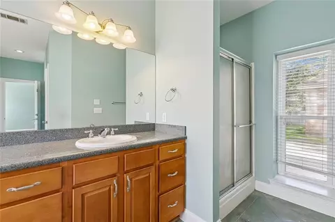 Bath - 2818 Mesa Ct, Mandeville, LA 70448 photo 2 of 4