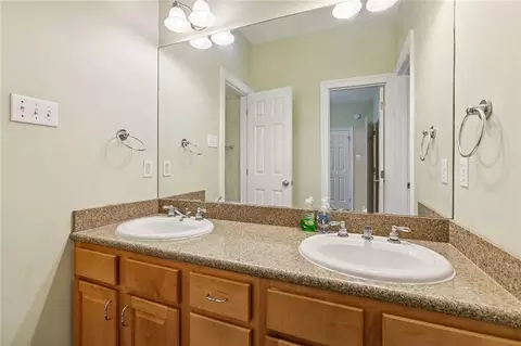 Bath - 2818 Mesa Ct, Mandeville, LA 70448 photo 3 of 4