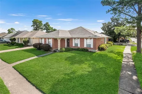 4201 Ferran Dr, Metairie, LA 70002
