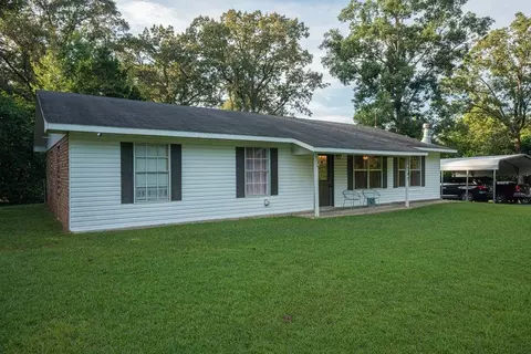 Exterior - 347 Barron Rd, Pollock, LA 71467 photo 2 of 4