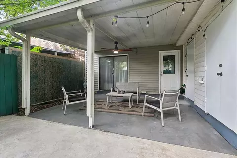 Exterior - 231 Wright Ave #B, Terrytown, LA 70056 photo 2 of 4