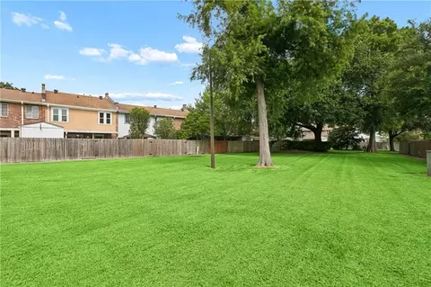 Exterior - 231 Wright Ave #B, Terrytown, LA 70056 photo 4 of 4