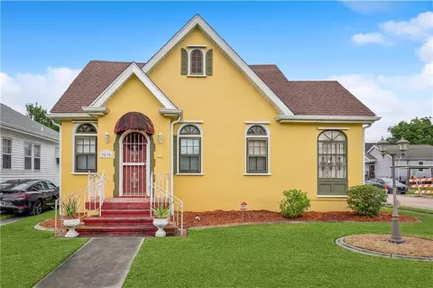 3830 Fairmont Dr, New Orleans, LA 70122