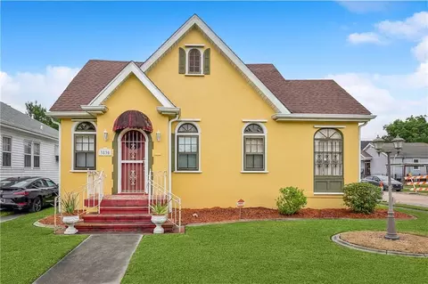 3830 Fairmont Dr, New Orleans, LA 70122