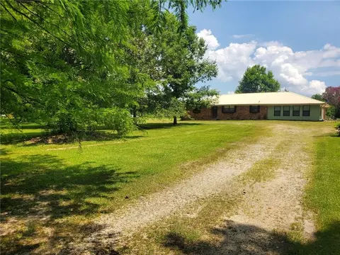 29723 Stein Rd, Bogalusa, LA 70427