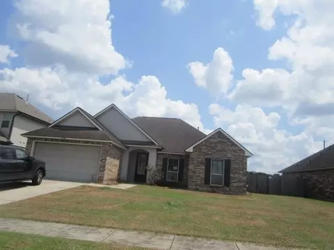 17668 Feather Ridge Dr, Prairieville, LA 70769