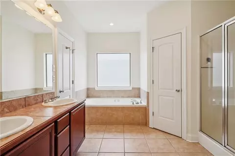 Bath - 101 Joyce Ct, Covington, LA 70433 photo 2 of 4
