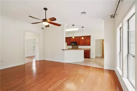 Living - 101 Joyce Ct, Covington, LA 70433 photo 4 of 5
