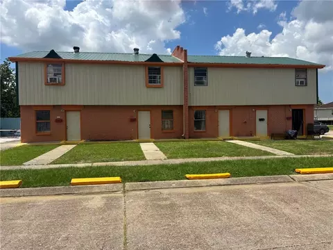 1200 Aberdeen St, Harvey, LA 70058