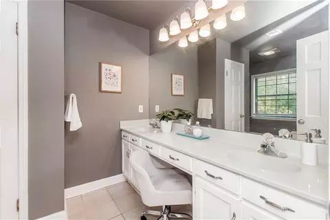 Bath - 7 Green Leaf Ln, Covington, LA 70435 photo 2 of 5
