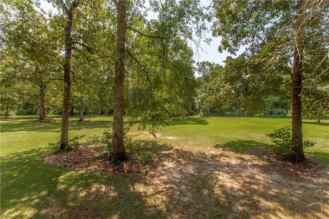Exterior - 7 Green Leaf Ln, Covington, LA 70435 photo 16 of 20