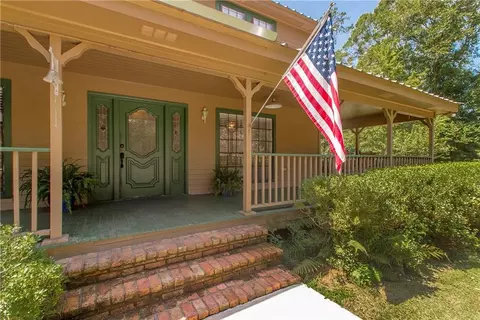 Exterior - 7 Green Leaf Ln, Covington, LA 70435 photo 4 of 20