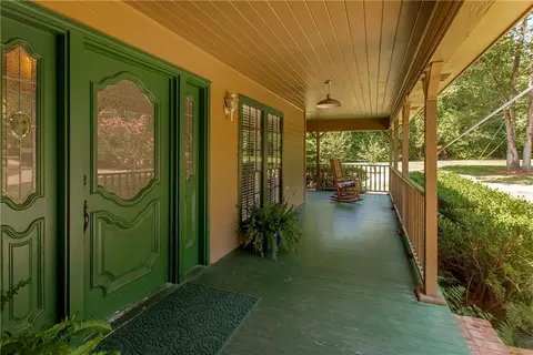 Exterior - 7 Green Leaf Ln, Covington, LA 70435 photo 5 of 20