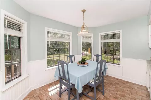 Dining - 7 Green Leaf Ln, Covington, LA 70435 photo 1 of 2