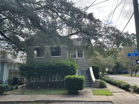 2003 Pine St, New Orleans, LA 70118