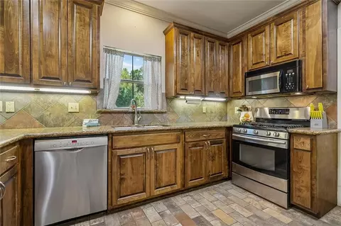 Kitchen - 12517 Brittany Ct, Walker, LA 70785 photo 1 of 4