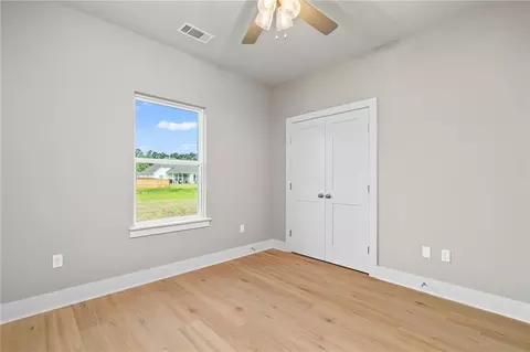 Bedroom - 72657 Robindale Dr, Covington, LA 70435 photo 4 of 4