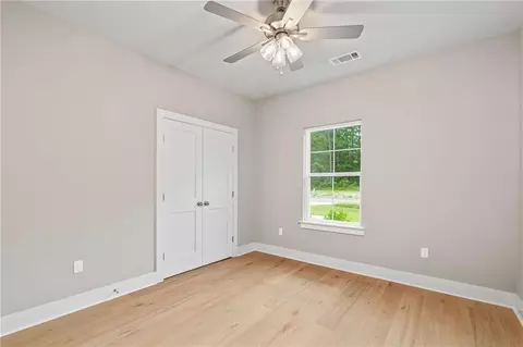 Bedroom - 72657 Robindale Dr, Covington, LA 70435 photo 2 of 4