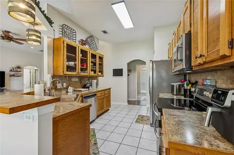 Kitchen - 70081 10th St, Covington, LA 70435 photo 1 of 2