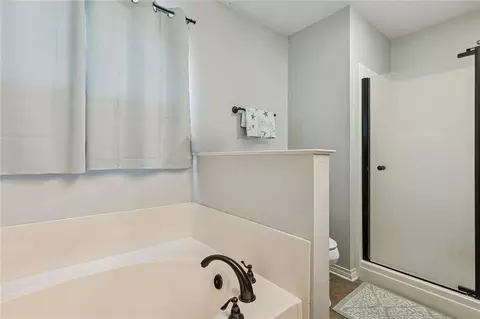 Bath - 70081 10th St, Covington, LA 70435 photo 2 of 3