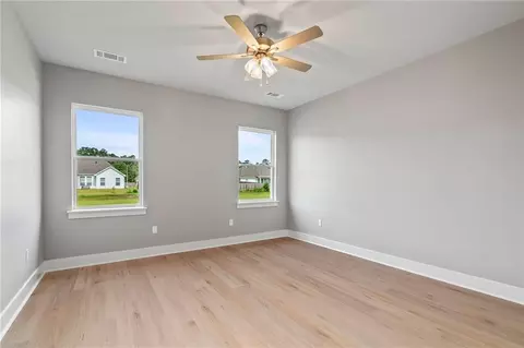 Bedroom - 72661 Robindale Dr, Covington, LA 70435 photo 1 of 5