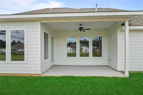 Exterior - 72661 Robindale Dr, Covington, LA 70435 photo 2 of 5