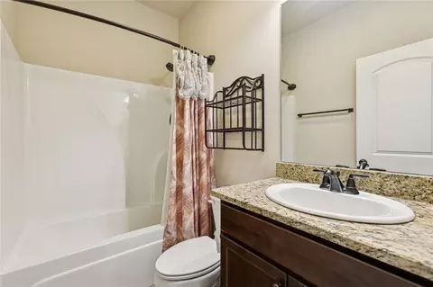 Bath - 70080 5th St, Covington, LA 70433 photo 3 of 3