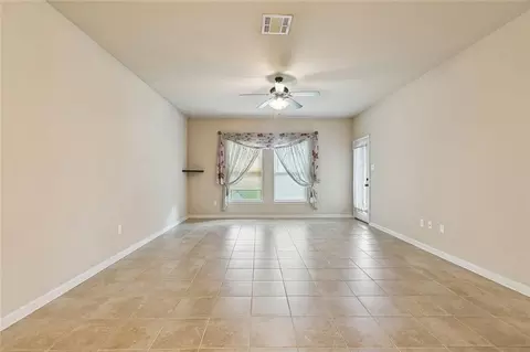 Living - 70080 5th St, Covington, LA 70433 photo 1 of 2