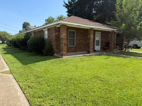 Exterior - 920 27th St, Kenner, LA 70062 photo 2 of 2