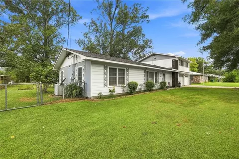 115 N 14th St, Ponchatoula, LA 70454