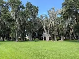 160 Regina Dr, Belle Chasse, LA 70037