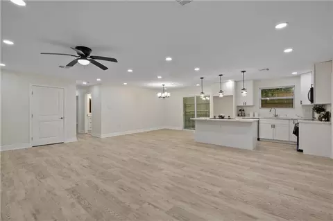 Living - 1626 7th St, Slidell, LA 70458 photo 1 of 3